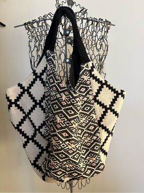 Over-sized Mossimo Woven Black & White Geometric Tote Bag